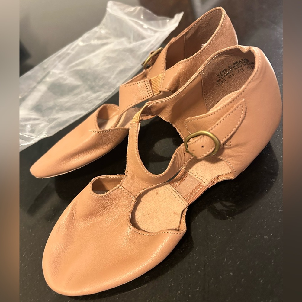 Capezio Pedini Femme Buckle (321) Discontinued